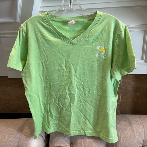 V:  THE SALTY DOG Cafe South Beach Marina, Hilton Head Semi cropped T-shirt Sz M - Picture 1 of 9